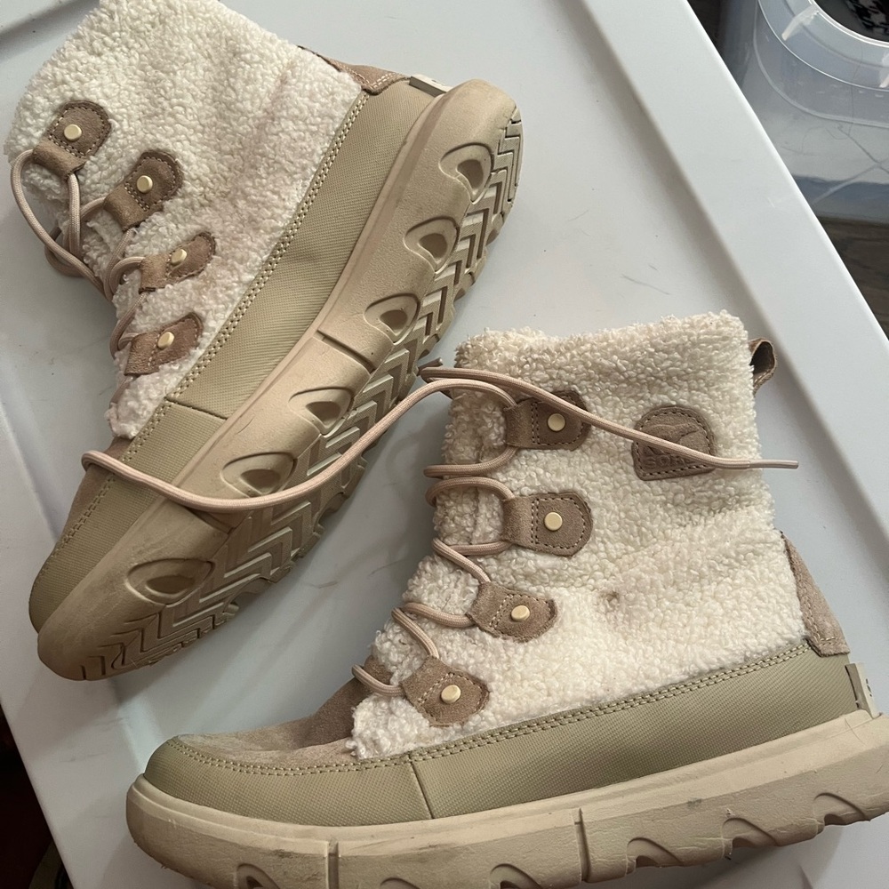 Women’s sorrel Sherpa boot